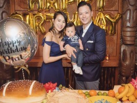 胡杏儿晒全家福为老公庆生:爹爹生日快乐!