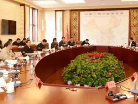 人大法大北大清华:坚决拥护完全赞成宪法修正案