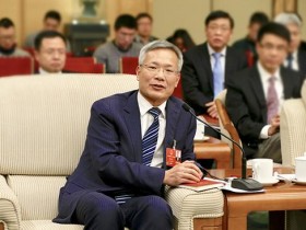 代表建议:立法规定对环境违法企业中止供电